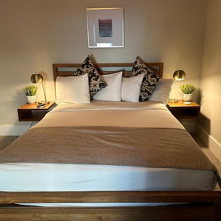 Entire Modern 7 Unit 7 Bath Boutique Inn نيوبورت المظهر الخارجي الصورة