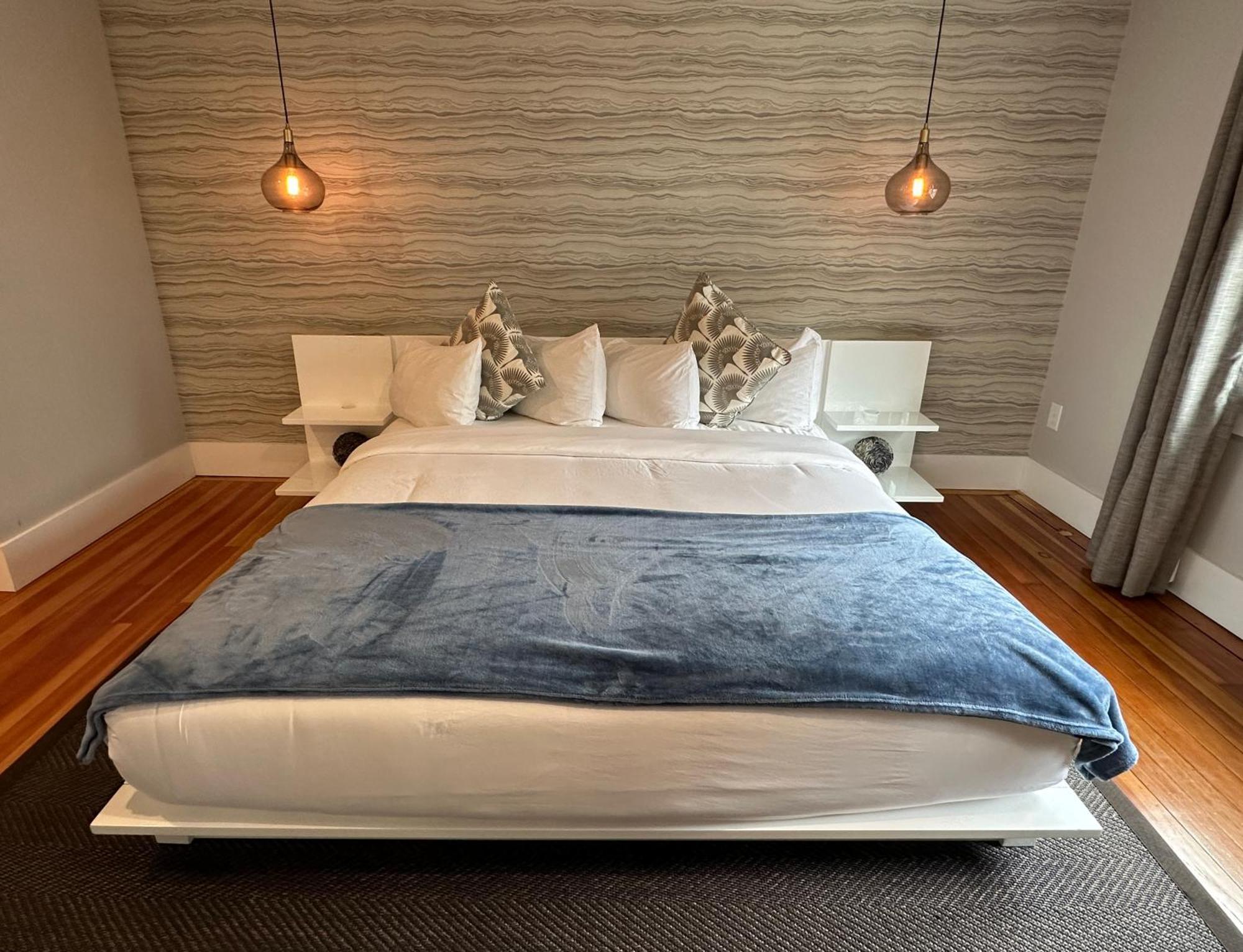 Entire Modern 7 Unit 7 Bath Boutique Inn نيوبورت المظهر الخارجي الصورة