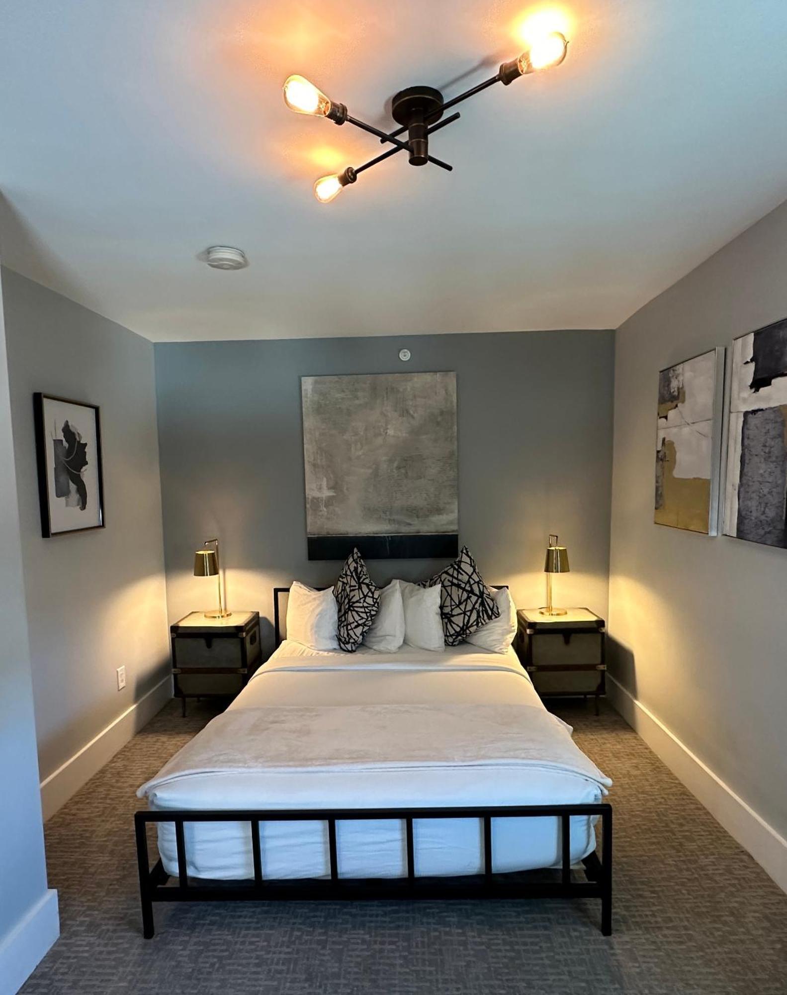 Entire Modern 7 Unit 7 Bath Boutique Inn نيوبورت المظهر الخارجي الصورة