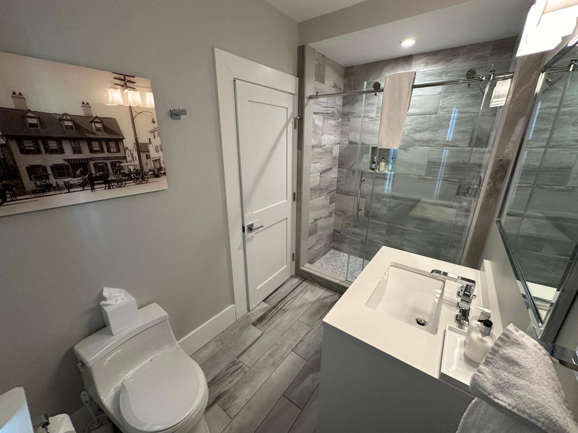 Entire Modern 7 Unit 7 Bath Boutique Inn نيوبورت المظهر الخارجي الصورة